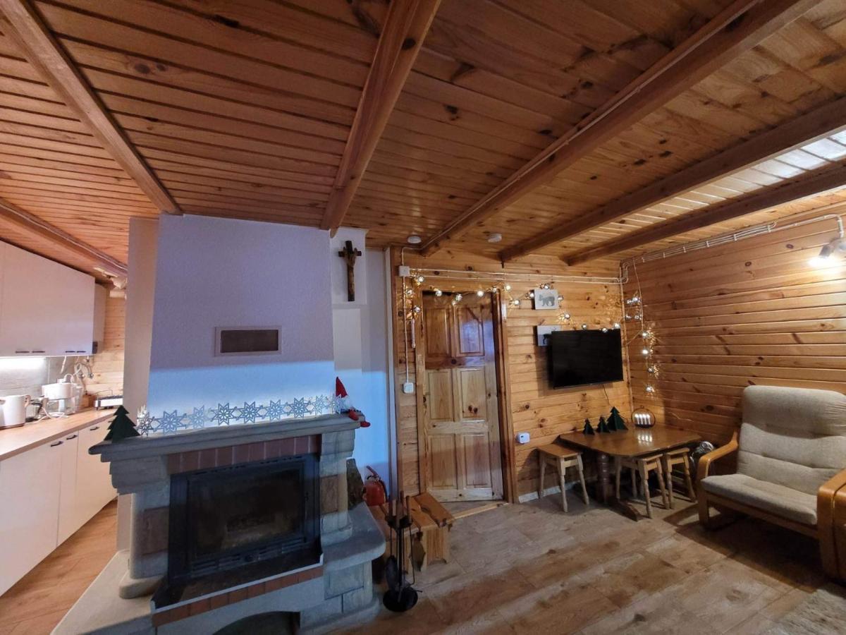 Urocza Chata Z Sauna W Bieszczadzkim Parku Krajobrazowym Bukówiec Eksteriør bilde